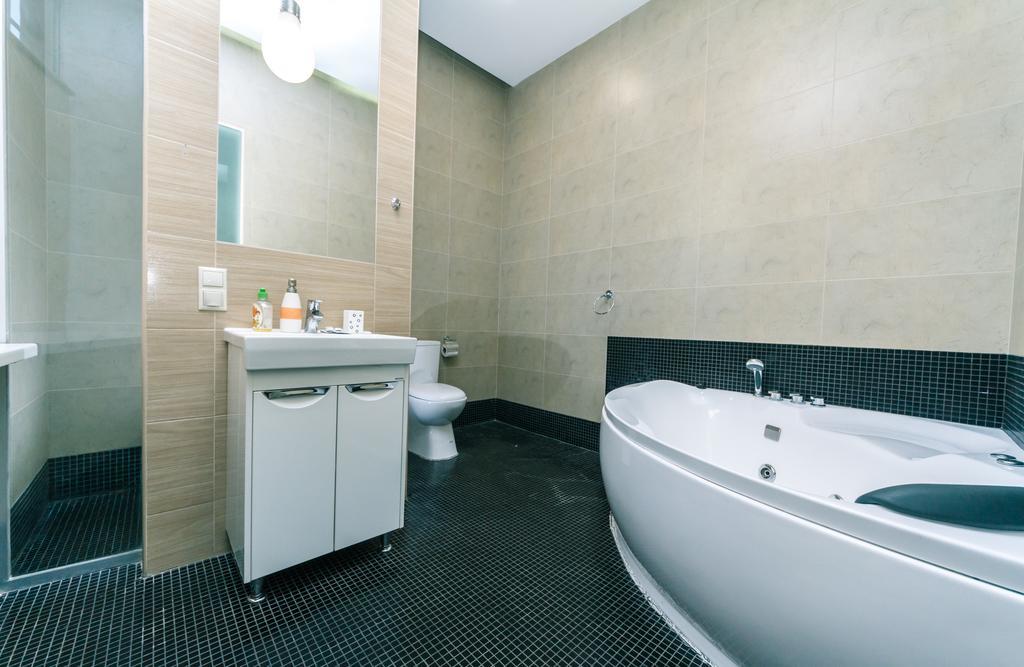Kreschatik 21 With Terrace 2Br Kijów Zewnętrze zdjęcie